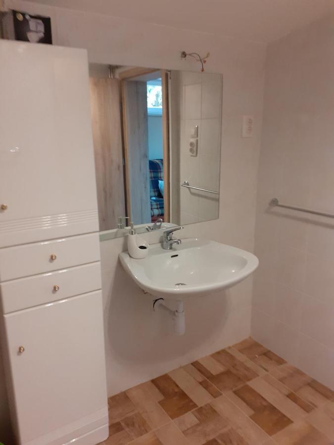 Csilla Apartman Balogunyom Exteriör bild