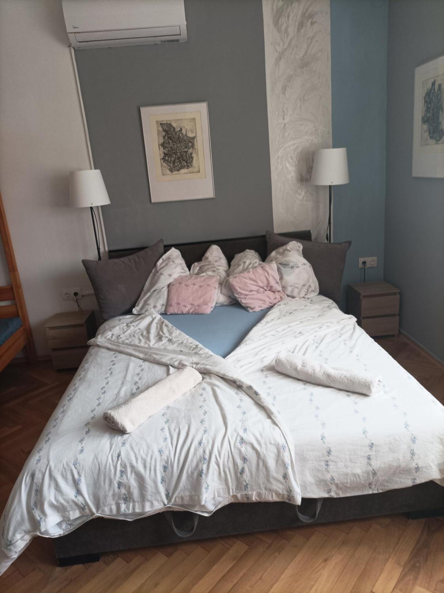 Csilla Apartman Balogunyom Exteriör bild