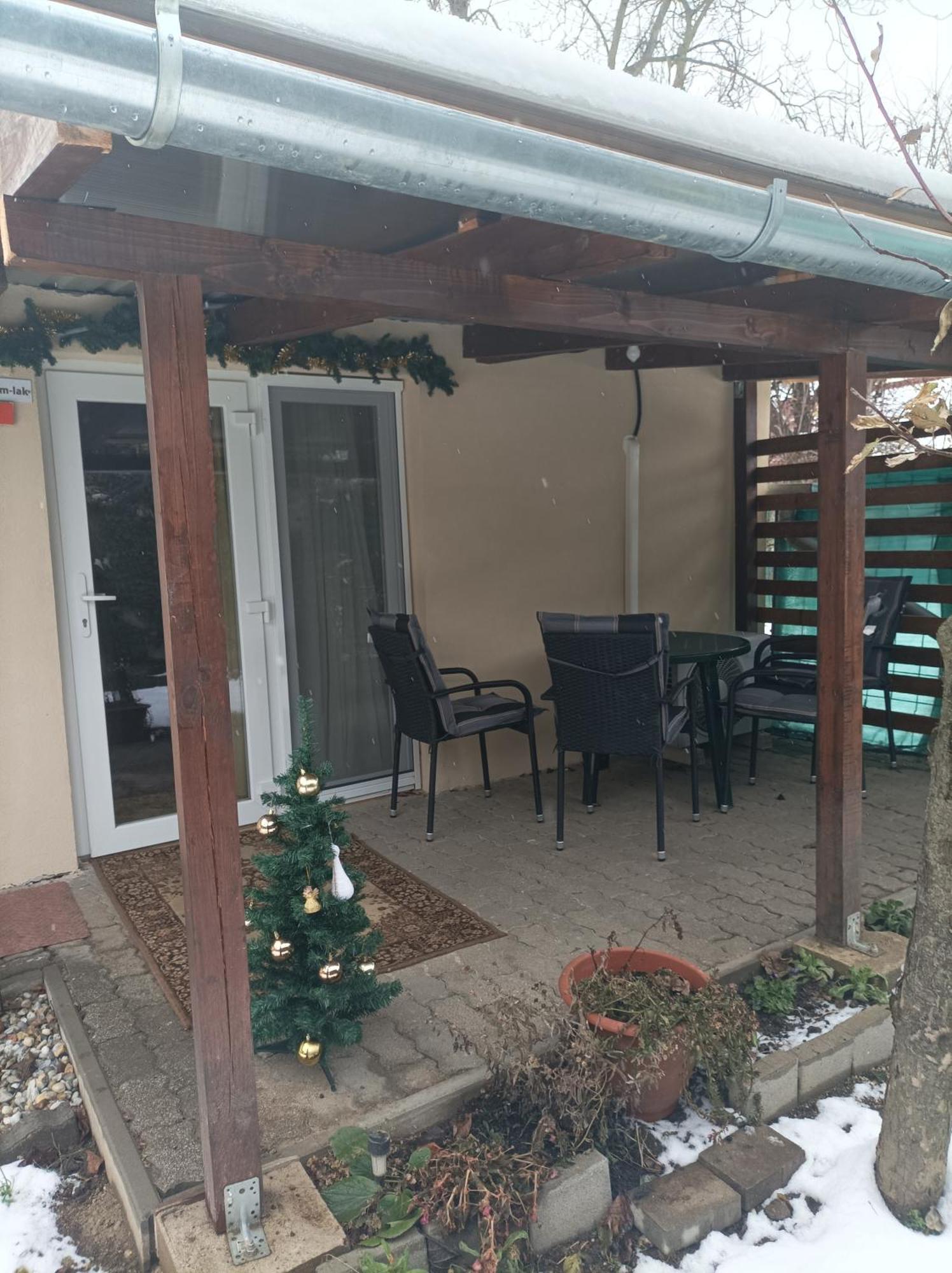 Csilla Apartman Balogunyom Exteriör bild
