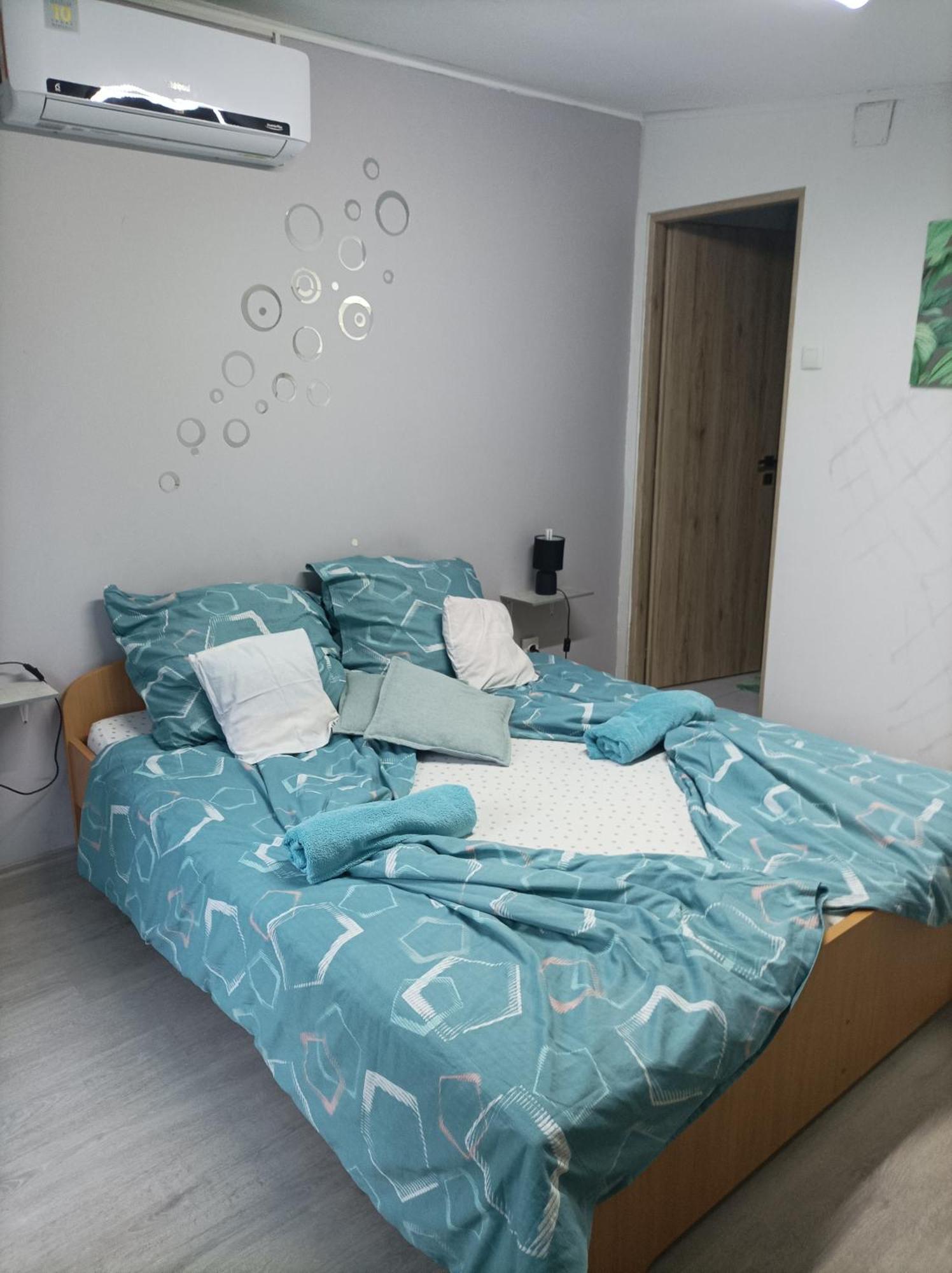 Csilla Apartman Balogunyom Exteriör bild
