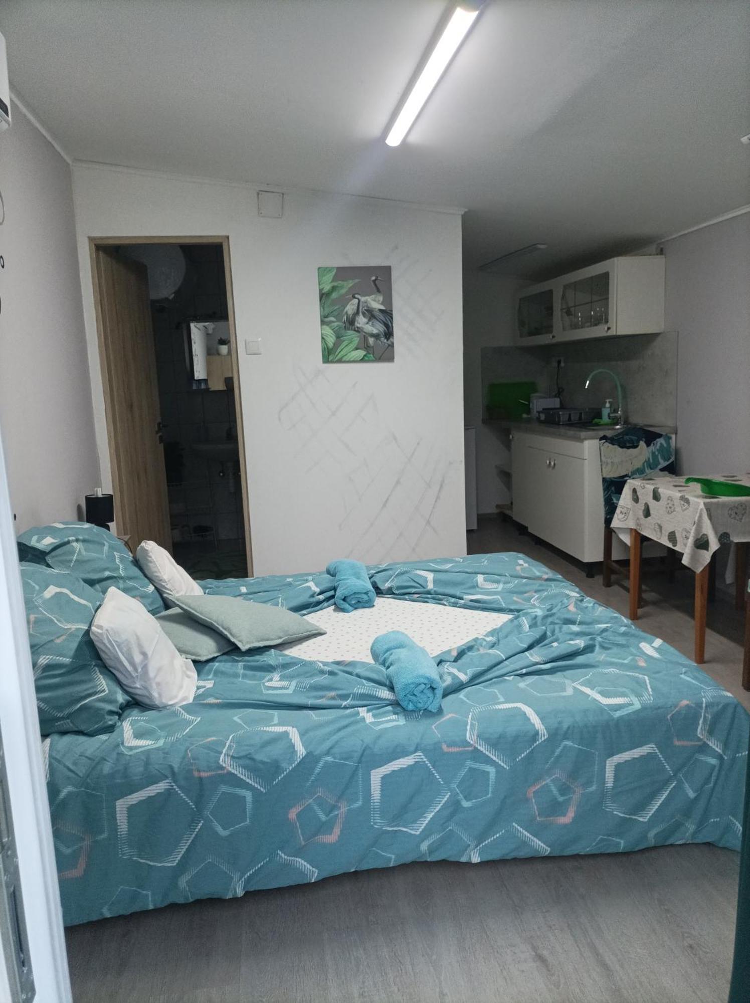 Csilla Apartman Balogunyom Exteriör bild